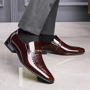 Chaussures d'affaires de luxe pour hommes, bout étroit.